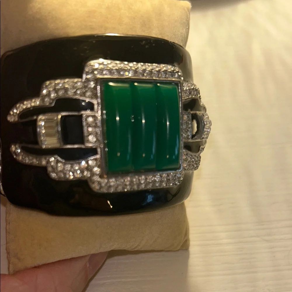 Vintage Kenneth Jay Lane art deco cuff bracelet with hinge opening. Beautiful! - Picture 6 of 9